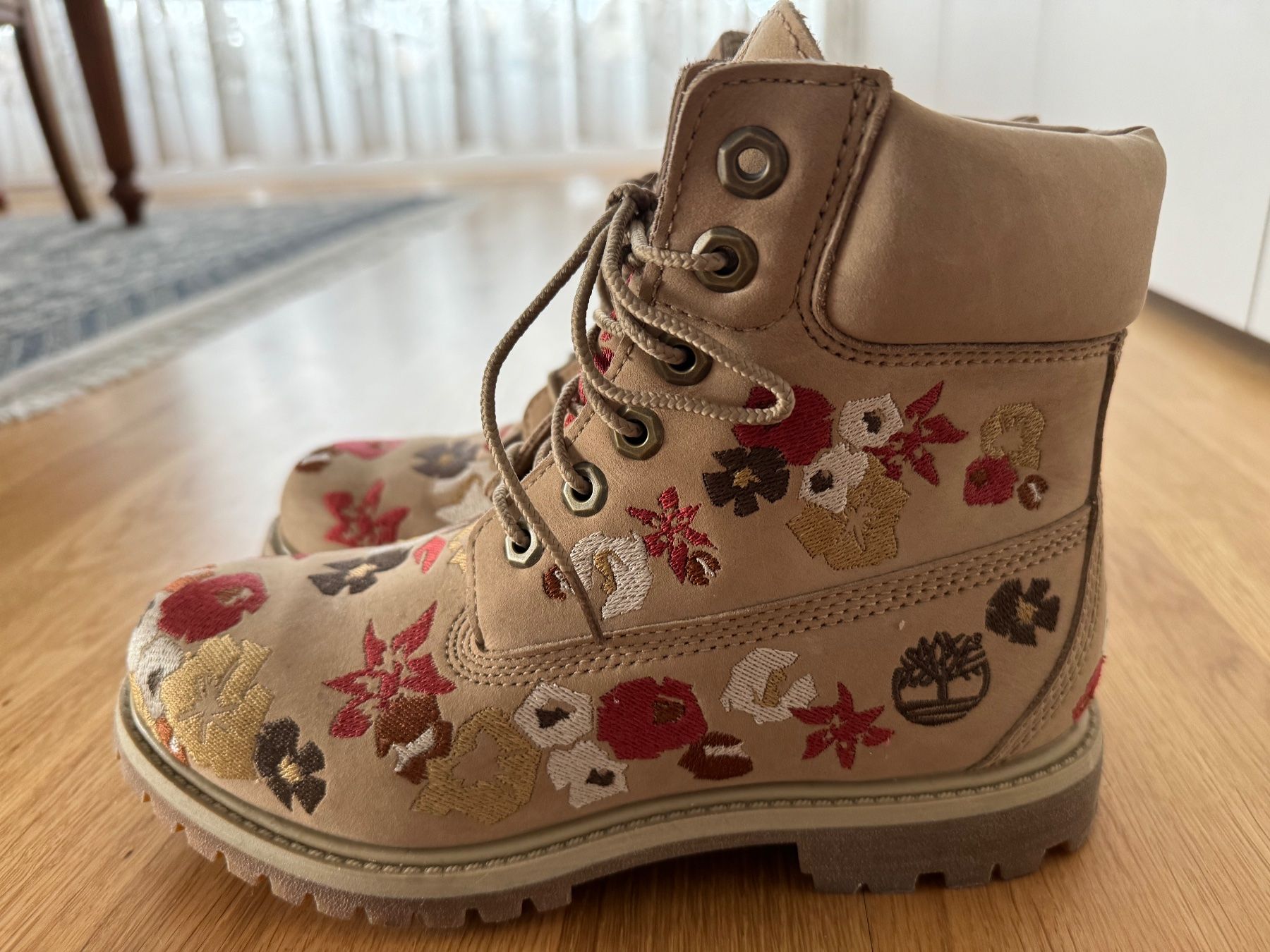 Damenschuhe: Timberland Boots limitiert Neu – Gebraucht aus Ehrendingen von Nr.7 1
