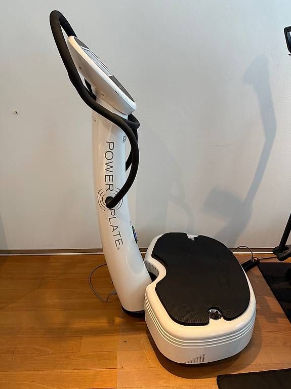 Power Plate Hometrainer: PowerPlate My7 – Usato da Hinteregg venduto da lor_9wdf 2