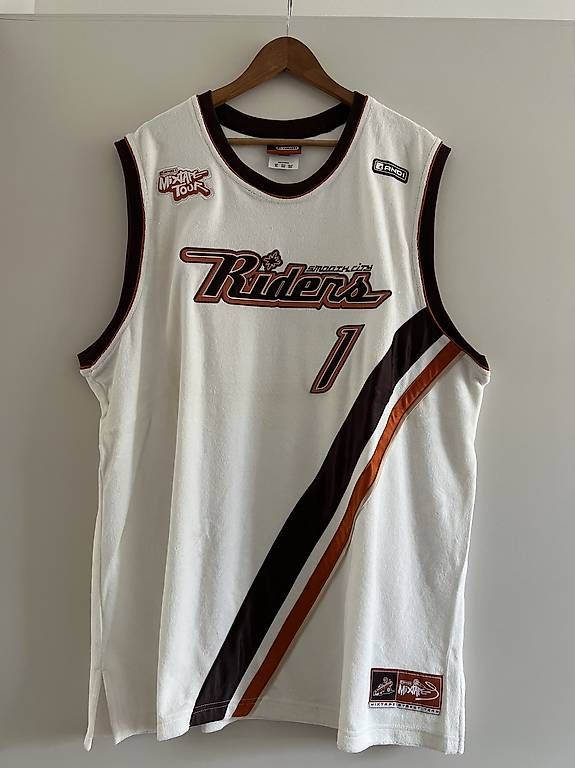 Canottiere & Pantaloni: And1 Mixtape Tour Riders Jersey – Usato da Zürich venduto da san_b8lk