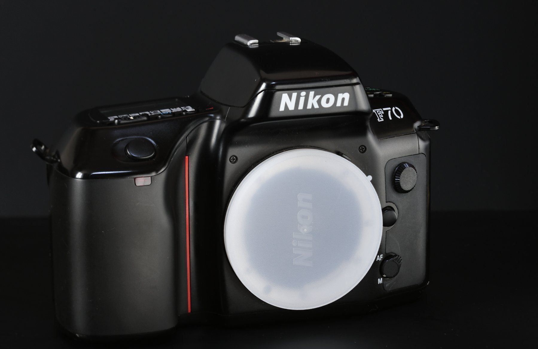 Nikon Appareil photo: Nikon F70 mit OVP – D'occasion à Fleurier par im_ghl