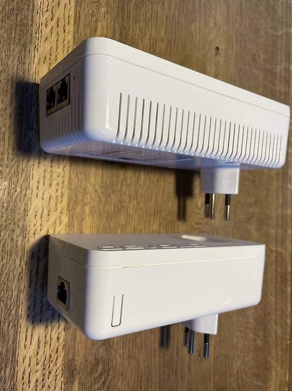Unità & Adattatore: DEVOLO dLAN 1200+ Basis + dLAN 1200+ WiFi ac  – Usato da Spiegel b. Bern venduto da upcycler 2