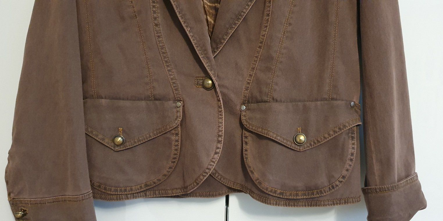 Betty Barclay Giacche: Blazer Betty Barclay, Gr. 40 – Nuovo (secondo la descrizione) da Unterentfelden venduto da LookoutMt 5