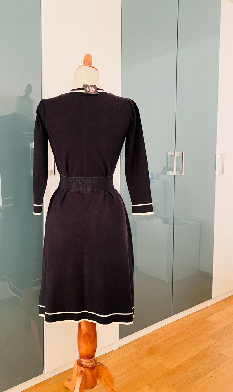Vestiti: Schwarzes Strickkleid Größe S – Usato da Dübendorf venduto da Levintreyer 2