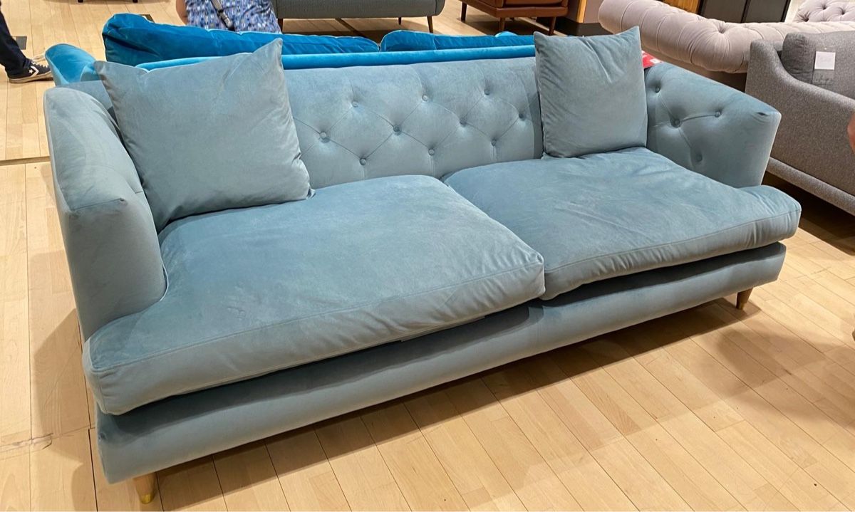Divani: Chesterfield blaues Sofa  – Usato da Chur venduto da ell_mrc2