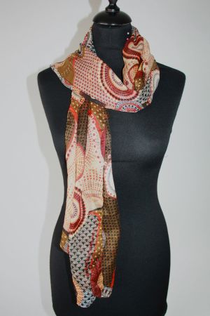 Foulard ressemble à Desigual neuf