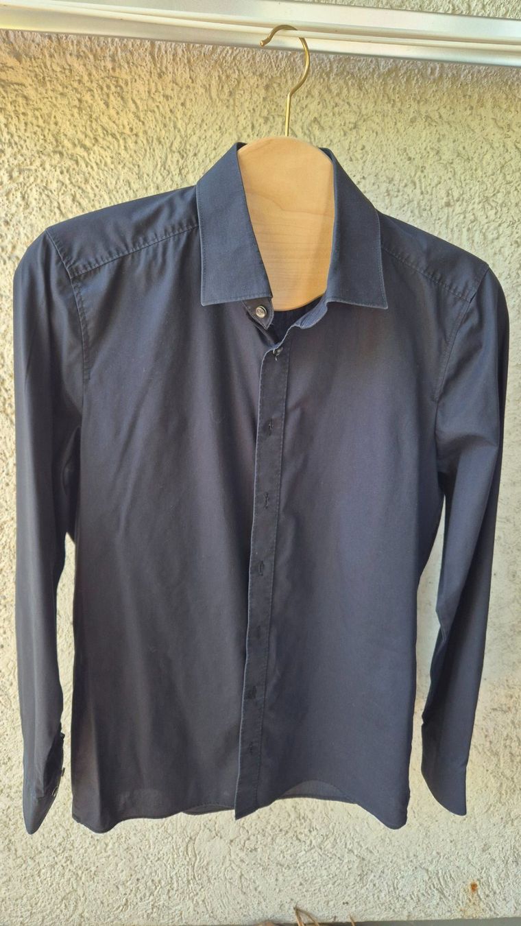 Camicie: Olymp Hemd body fit schwarz Grösse 40 – Usato da Wängi venduto da Maur1