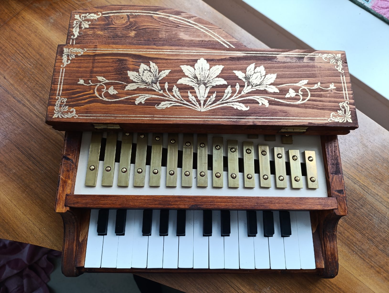 Strumenti musicali: Tastenglockenspiel aus Holz 2 Oktaven – Nuovo (secondo la descrizione) da Herisau venduto da kjs_lcs6 3