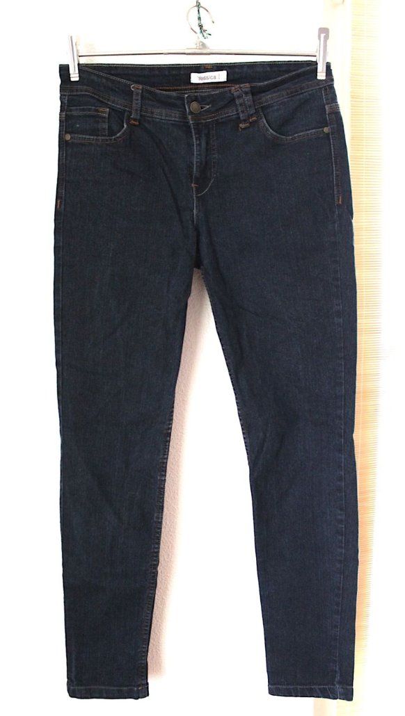 Jeans: Neuwertige Jeans, Gr.36 . – D'occasion à Locarno par madame-tus-sauds 3