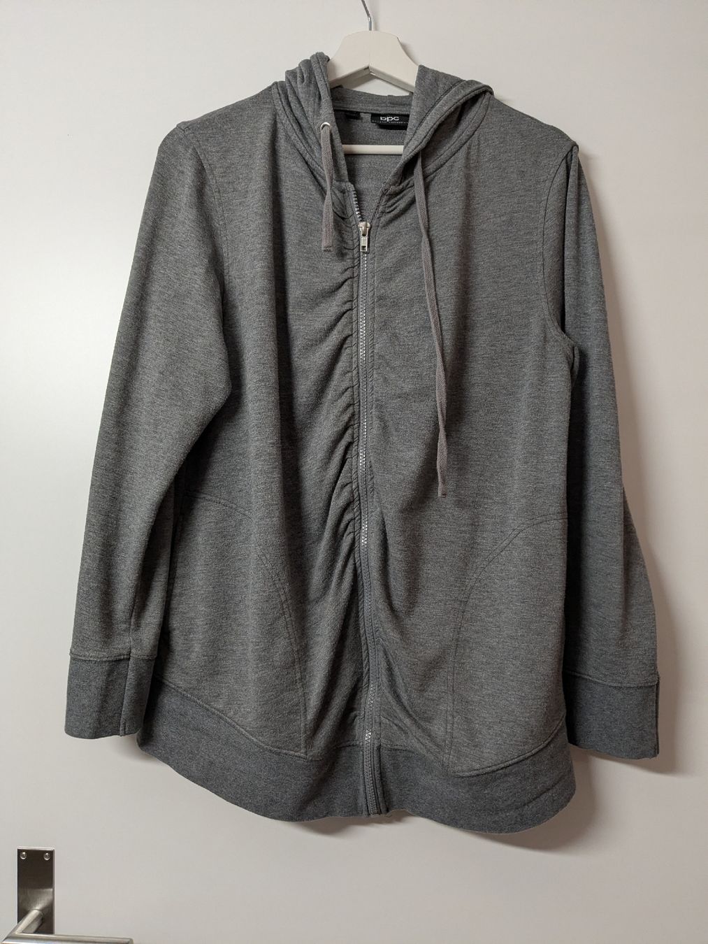 Maglioni & Felpe: Umstands Sweatjacke von bpc, Gr L – Usato da Pfäffikon ZH venduto da salix92