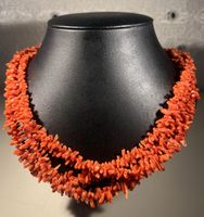 Collier véritable corail naturel, 3 rangs,  vintage 40s