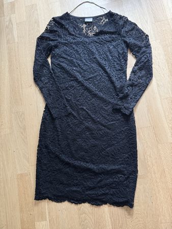 Schwarzes Spitzenkleid Vero Moda Gr. M perfekt für Silvester