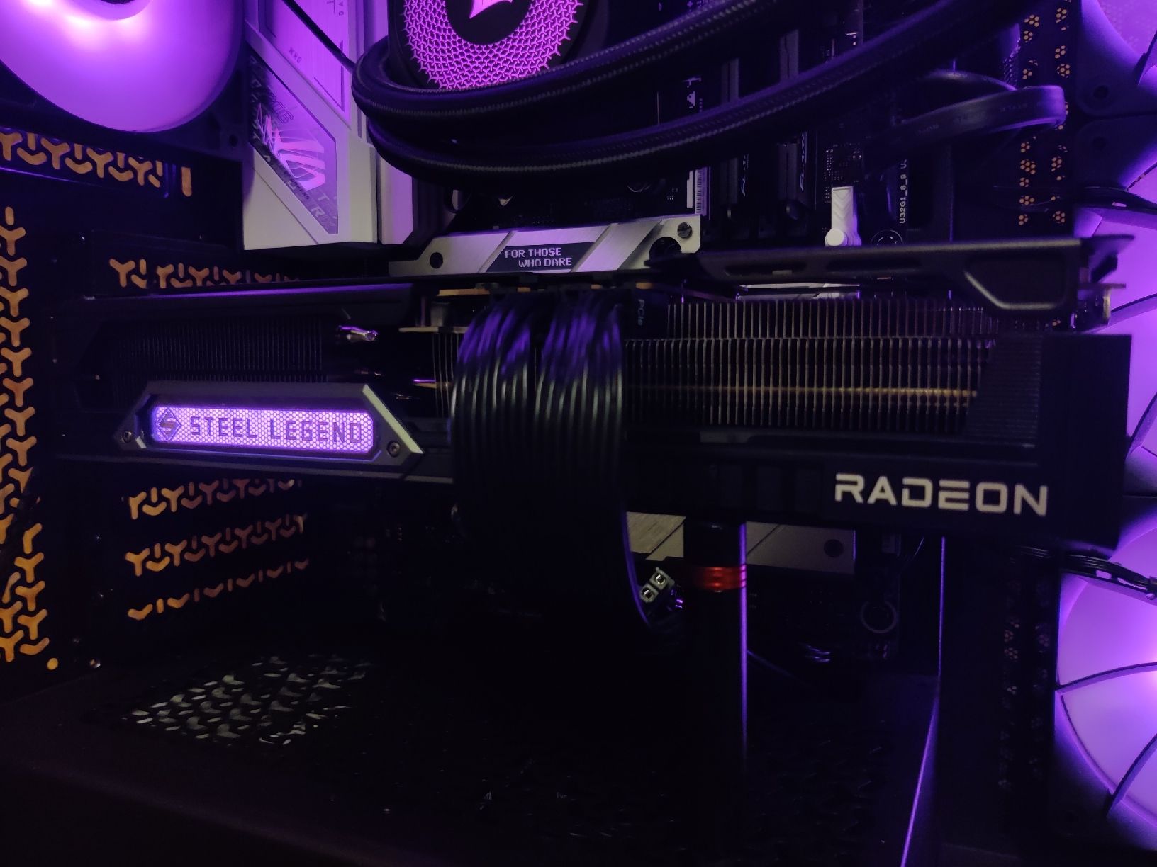 Amd Schede grafiche: RX 9070 XT 16gb Steel Legend – Nuovo (secondo la descrizione) da St-Martin FR venduto da MaxHsr 4