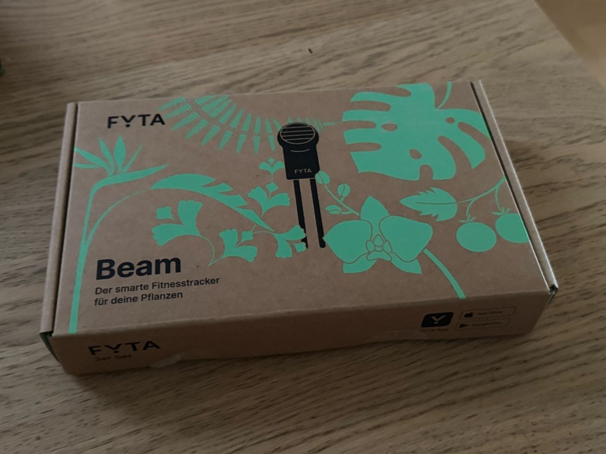 Sistema di controllo: FYTA 3x plus Wlan Hub + Bodenstäbe NEU – Nuovo (secondo la descrizione) da Pfungen venduto da HM-Auctioneer