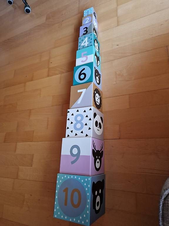 Giocattoli: Stapelturm Pappe – Usato da Rutschwil venduto da tho_9lxq 2