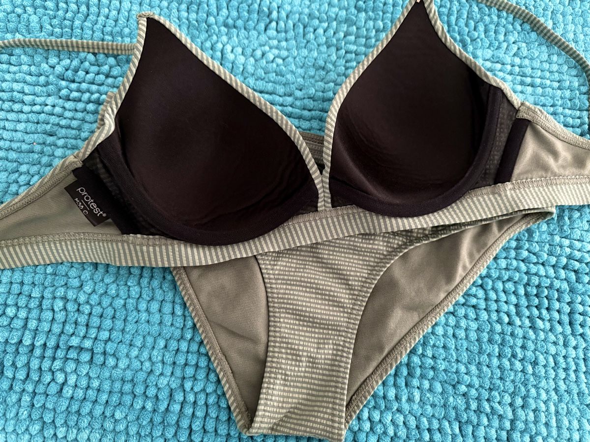 Protest Maillots de bain & Bikinis: Bikini PROTEST – D'occasion à Dietikon par turicum_77 2