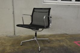 Eames Aluminium Chair EA 108, Vitra