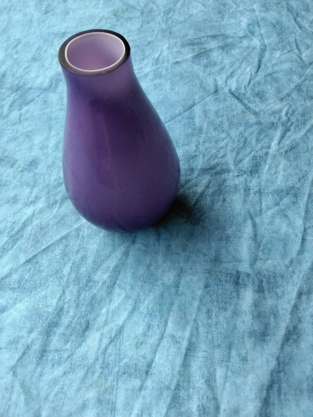 Vasi & Recipienti: KLEINE VASE VIOLETT – Usato da Biel/Bienne venduto da dasi3