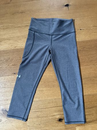 Under Armour Capri Leggings, Grau, Gr. M, neu
