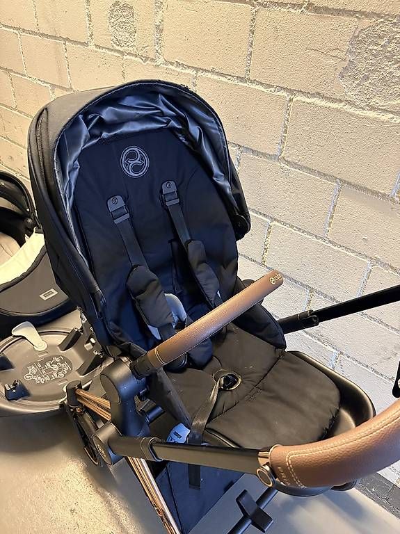 Carrozzine: Cybex Set Kinderwagen + Isofix + Sitz – Usato da Winterthur venduto da dan_8tlm 1