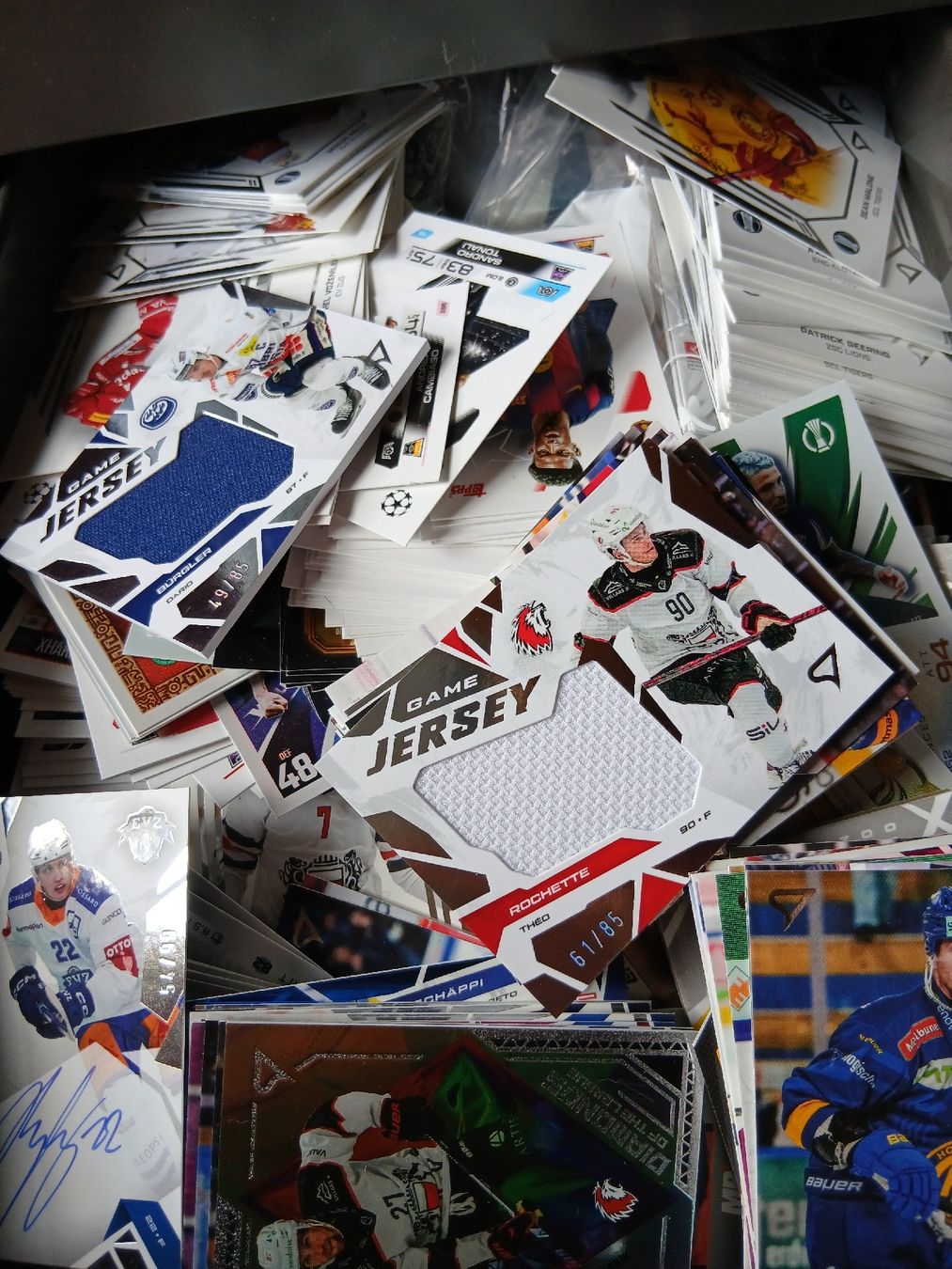 Topps Carte collezionabili: Topps Karten Mystery Box – Nuovo (secondo la descrizione) da Lenk im Simmental venduto da Erlon_Zeisig