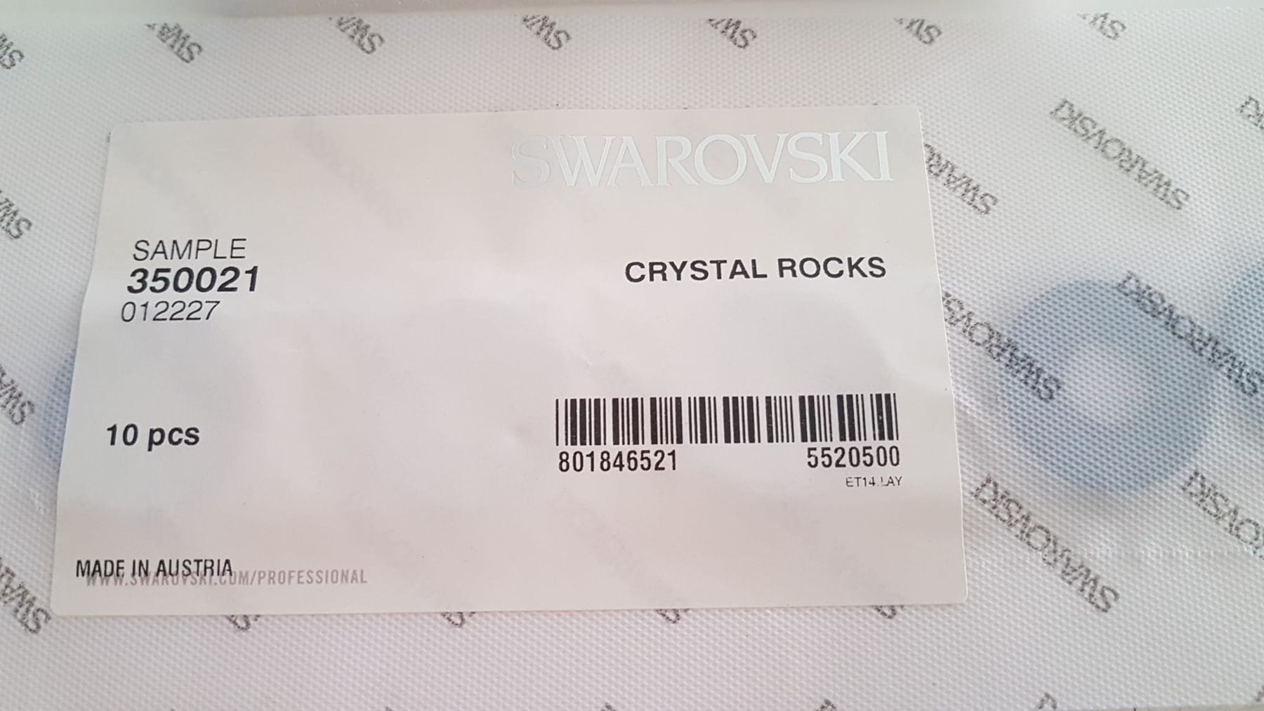 Swarovski Statuette: Swarovski CRYSTAL ROCKS Donut  2St. 4 Farben. – Nuovo (secondo la descrizione) da Zürich venduto da 280_yc86 7