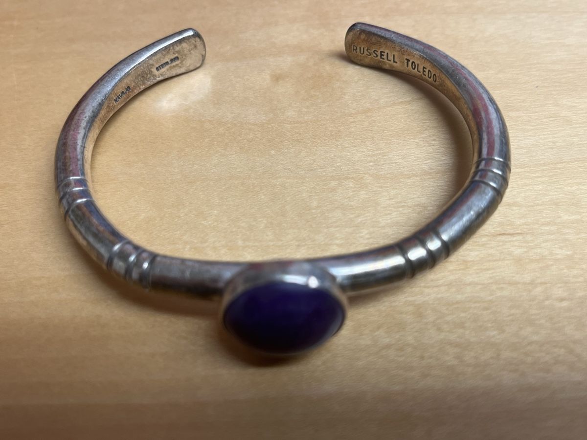 Bracelets: Armreif von Russell Toledo – D'occasion à Neerach par fuz_8d7l 5
