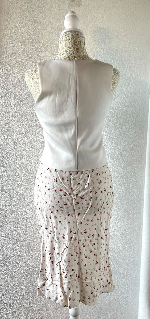 Zara Top: Zara White floral print top – Usato da Otelfingen venduto da houseofstae 1
