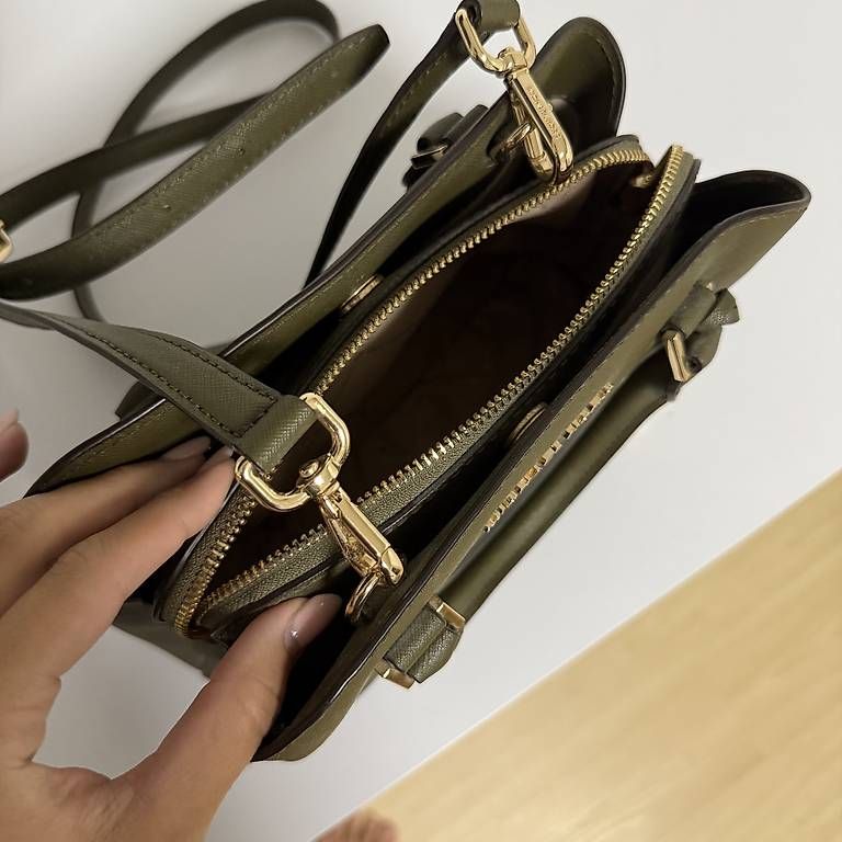 Borse da donna: Michael Kors Tasche – Usato da Hochdorf venduto da Franciscochico 3