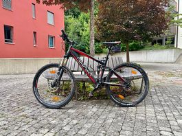 Ghost AMR 5900 - MTB mit Zubehör