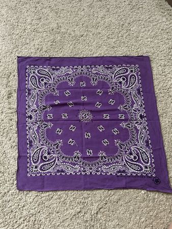 Bandana violet