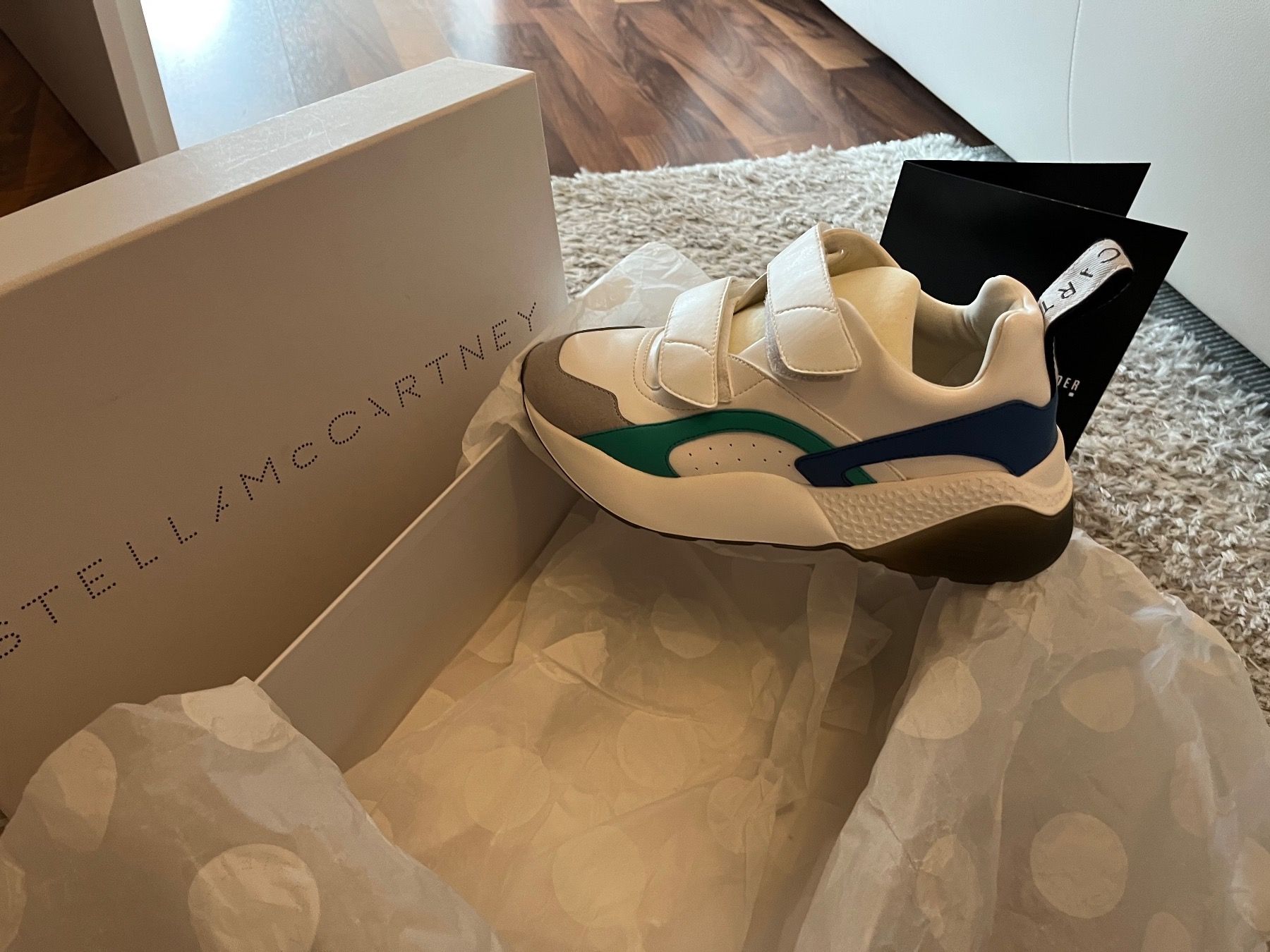 Stella McCartney Scarpe da donna: Stella McCartney sneakers – Nuovo e nell'imballaggio originale da Laupen BE venduto da Smythe