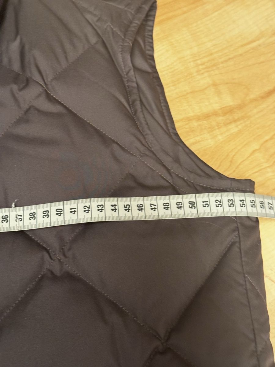 Moncler Mäntel: Moncler Daunenweste Mantel 2in1 Gr. 3 – Gebraucht aus Oberweningen von Jogi2 8