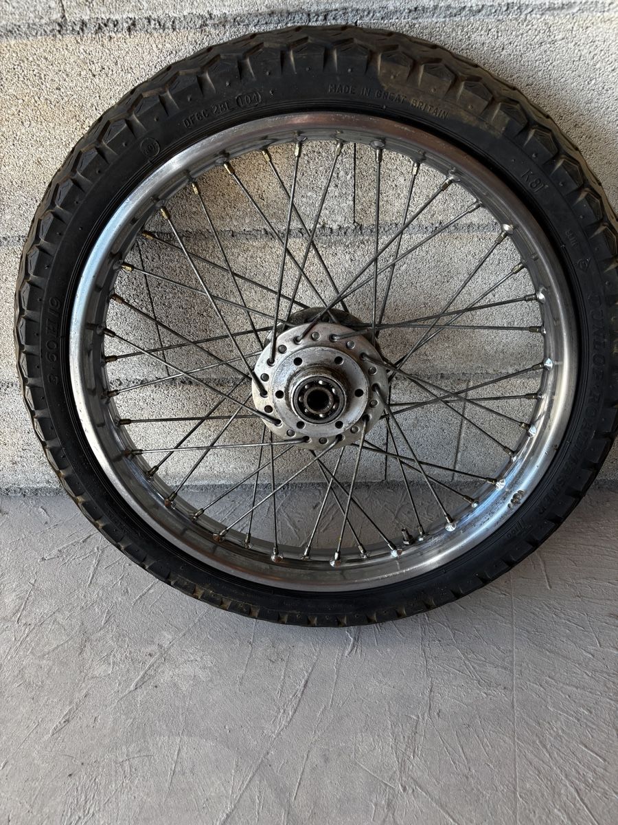 Tutti i ricambio per moto: Roue moto à rayons 19 " – Usato da La Neuveville venduto da MaSandri 1