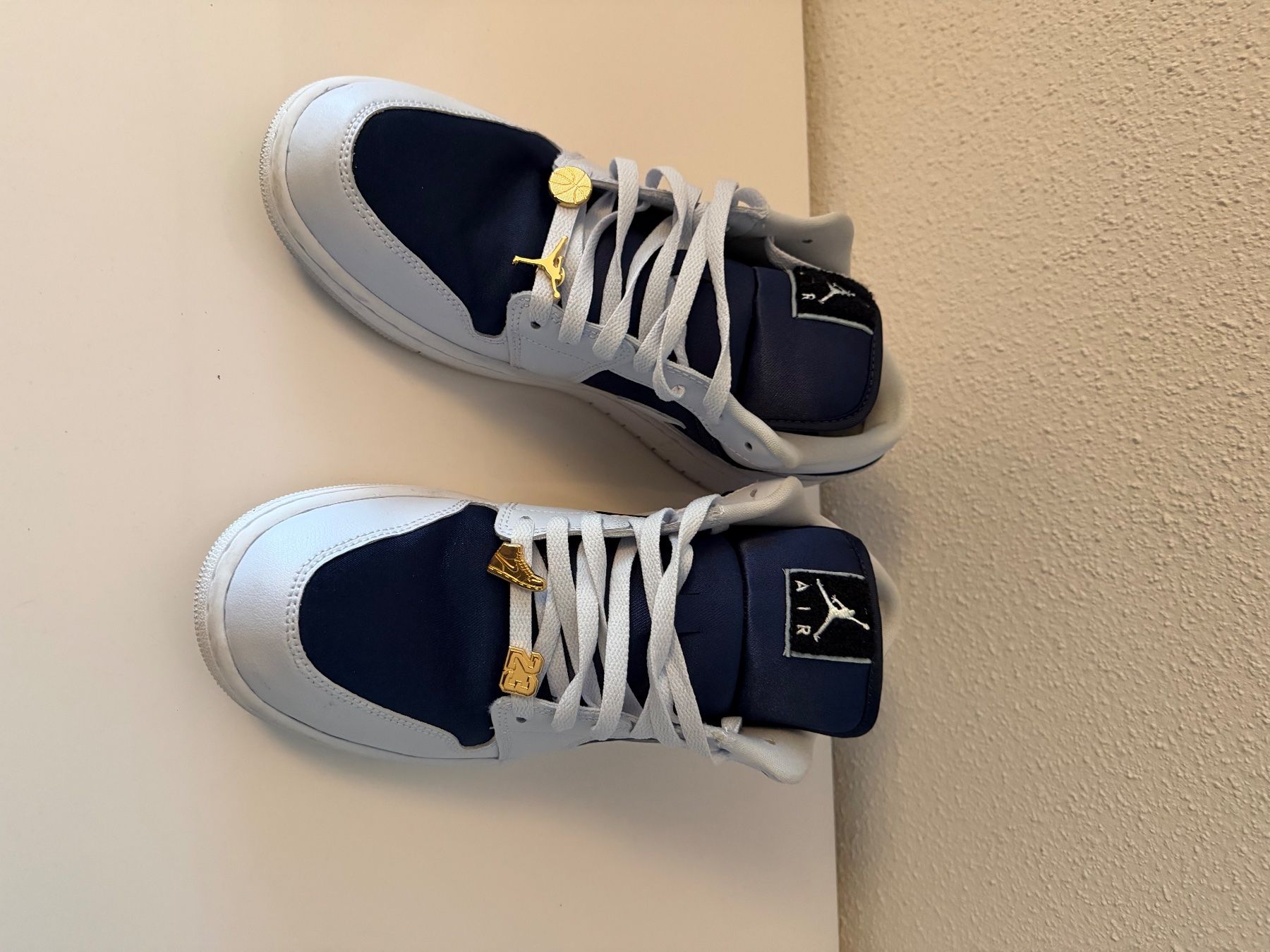 Jordan Scarpe da uomo: Jordan Low 44.5 RARE – Usato da Morges venduto da ken_pdc2
