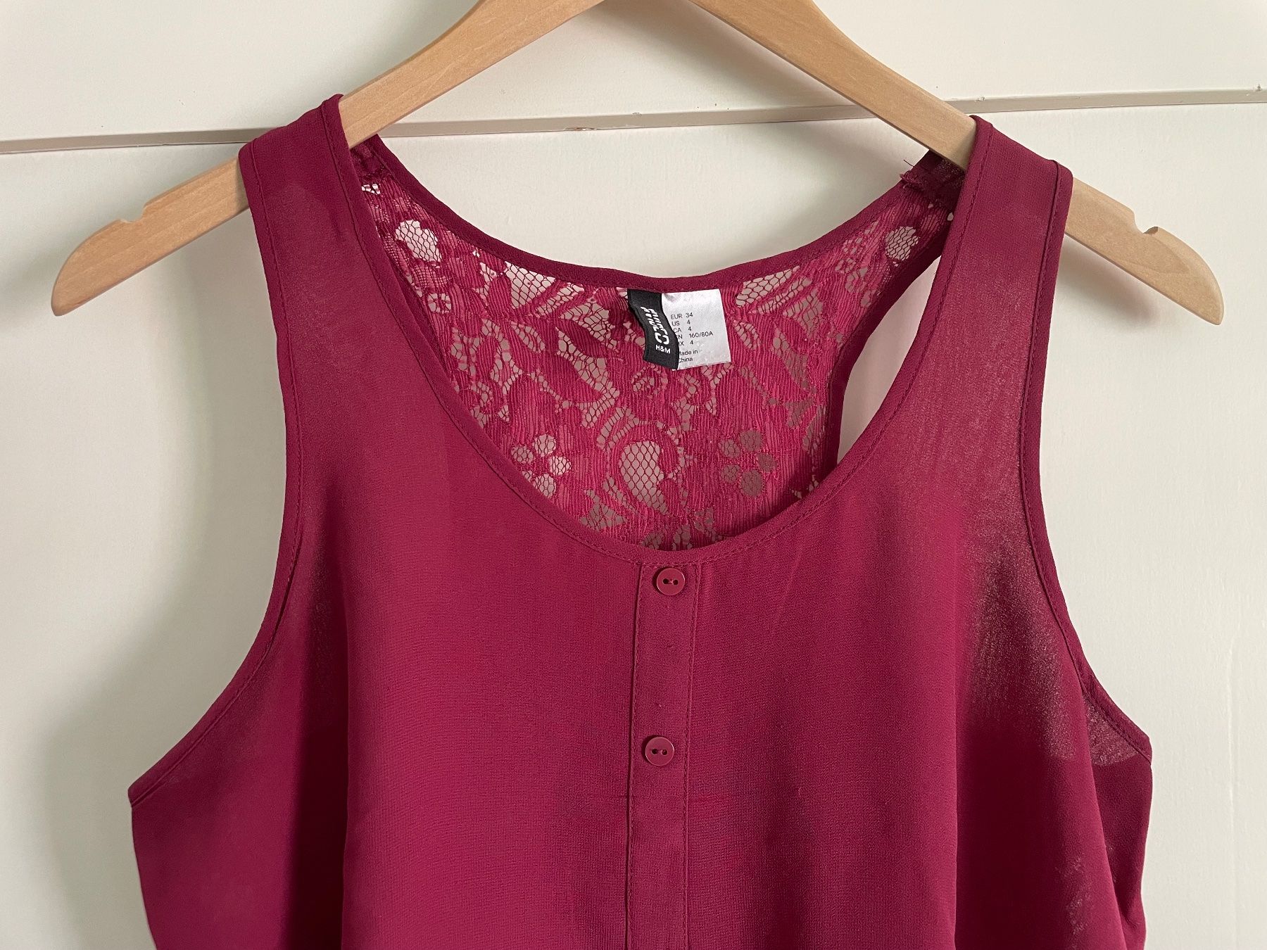 H&M Top: Bordeauxrotes Top Bluse mit Spitze Grösse 34-36 – Usato da Winterthur venduto da secondhand_love 5