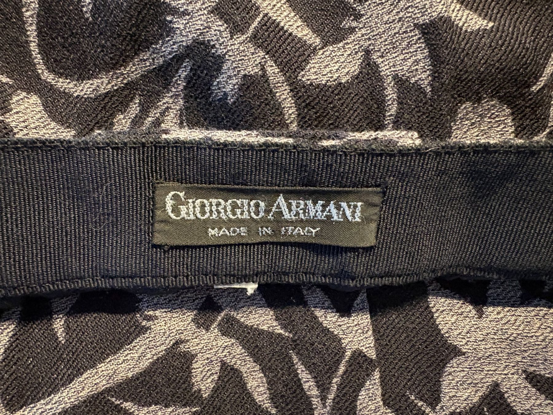 Armani Gonne: Rock von Giorgio Armani – Usato da Contra venduto da Oly_93 3