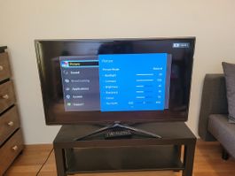 Samsung Full HD LED TV (40 Zoll) – Modell UE40F6100AW