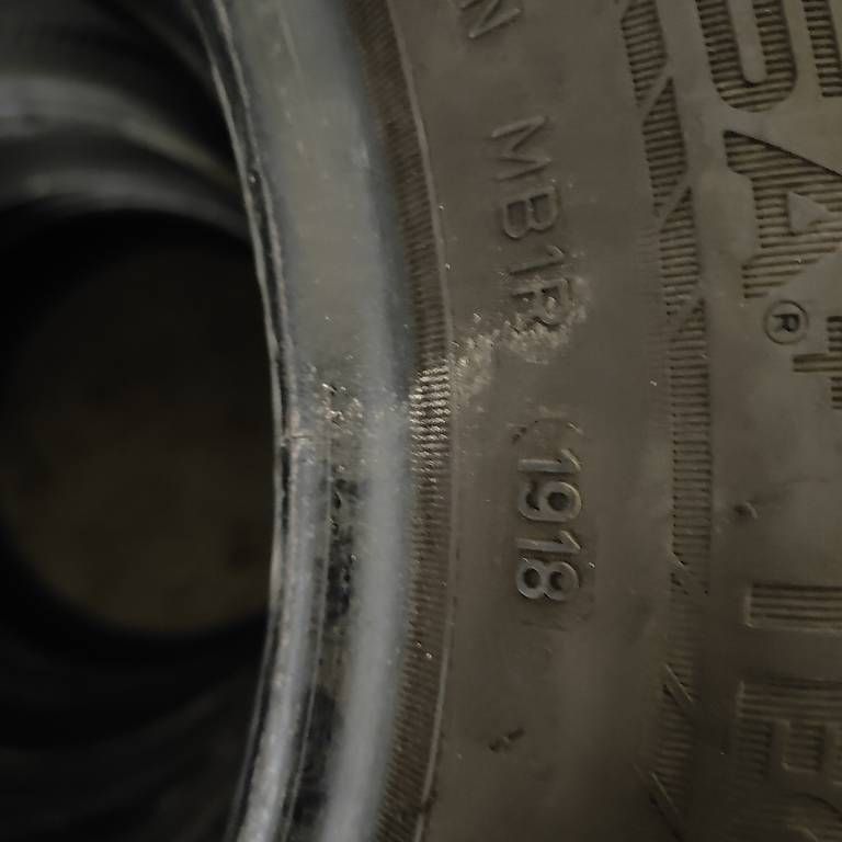 Pneus & Roues: ESA Winterreifen – D'occasion à Silenen par MB1992 2