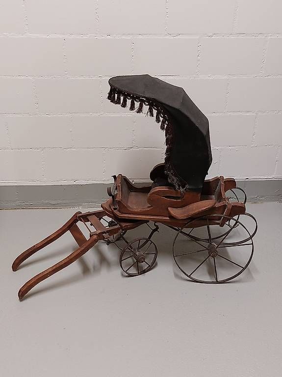 Carrozzine per bambole: Antiker Puppenwagen – Usato da Hefenhofen venduto da ucetsch 4