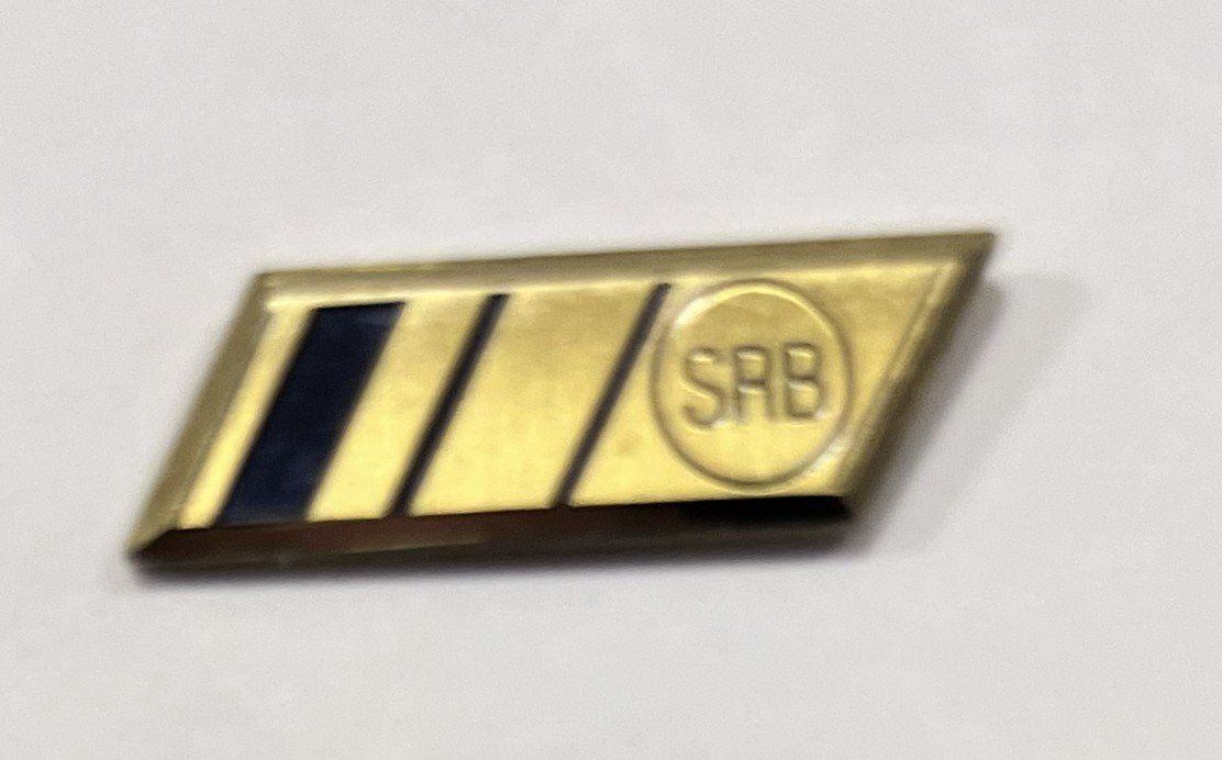 Plaketten & Abzeichen: Pin SRB – Gebraucht aus Kriens von TSCH1