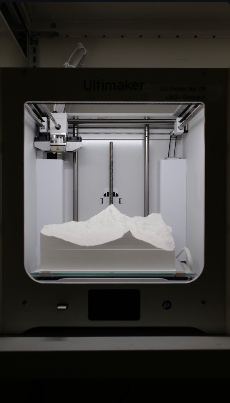 Ultimaker Stampanti 3D: Ultimaker 2+ connect – Usato da Basel venduto da aquafrizzante 5