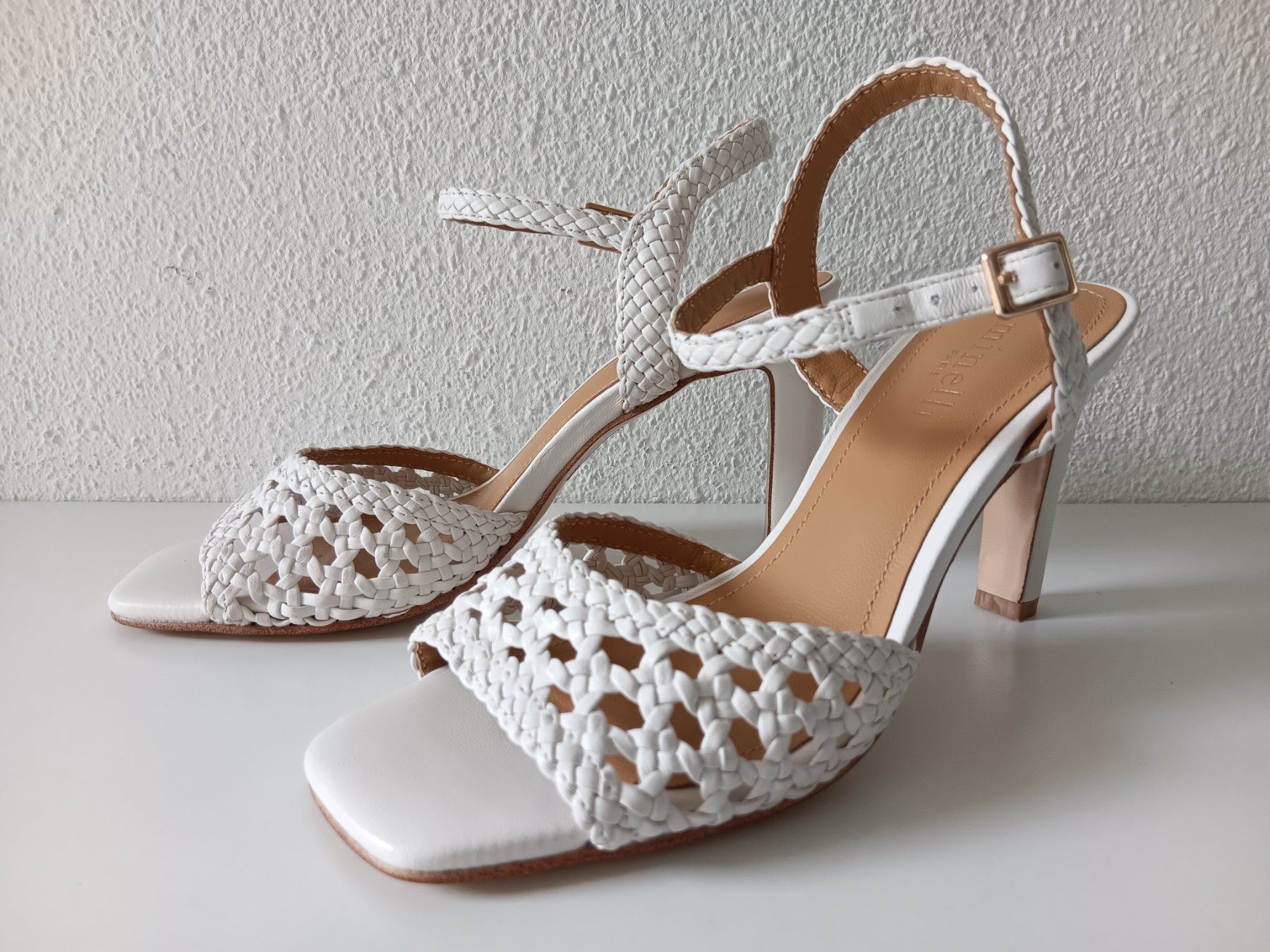 Scarpe da donna: MINELLI Sandales / Sandalen pointure / Nummer 36 – Usato da Cossonay-ville venduto da Super-Price-Quality 2