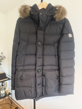 Manteau Moncler en duvet noir Cluny