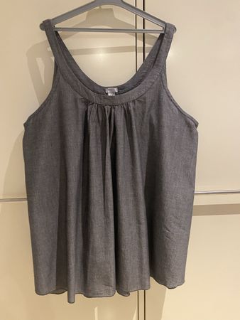 Wunderschönes ärmelloses Baumwolltop in Grau M