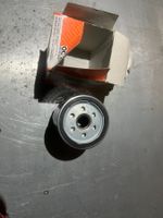 Ölfilter und 4 STK Zündkerzen