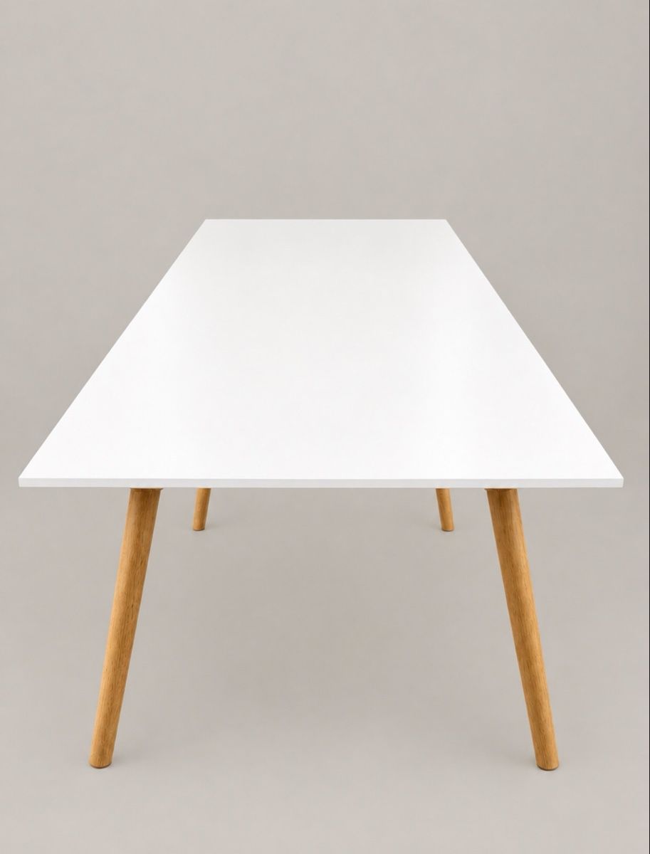 Livique Tables: Tisch MDF weiss/Eiche massiv – D'occasion à Strengelbach par Itecna