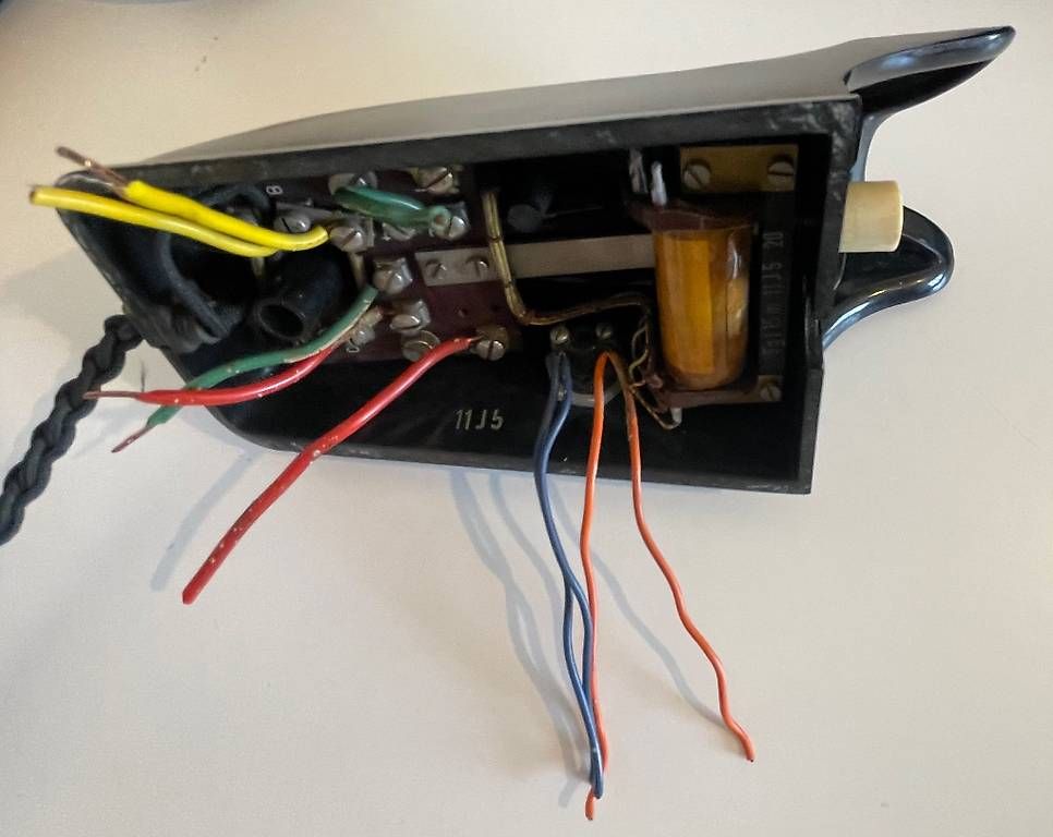 Telefoni: 5 Bakelit Telefone Interkom 1940, Siemens Schwarz  – Usato da Basel venduto da ninenintynine 4