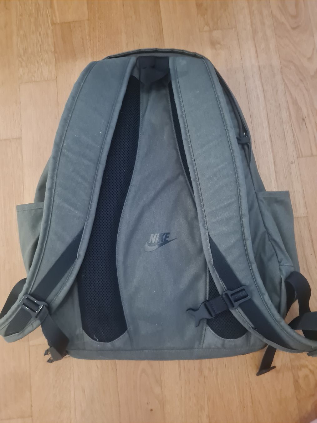 Nike Rucksäcke: Nike Backpack Green Used – Gebraucht aus Zürich von fio_2hvt 2