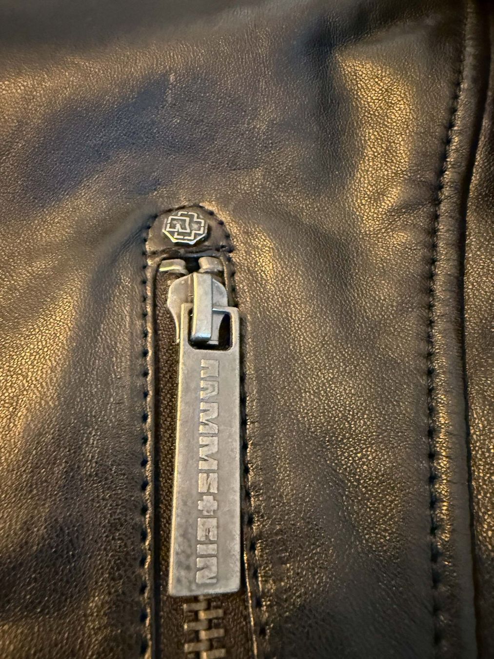 Giacche: Rammstein Lederjacke – Usato da Windisch venduto da Losdosquatros 6