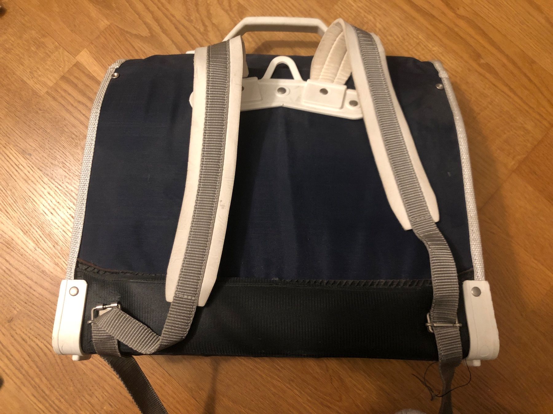 Sacs & sacs à dos: Retro American Eagles Schultasche! – D'occasion à Olten par eti_r289 1